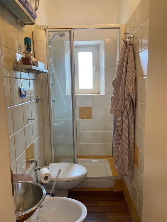 Little Nest Apartment La Spezia Bagian luar foto