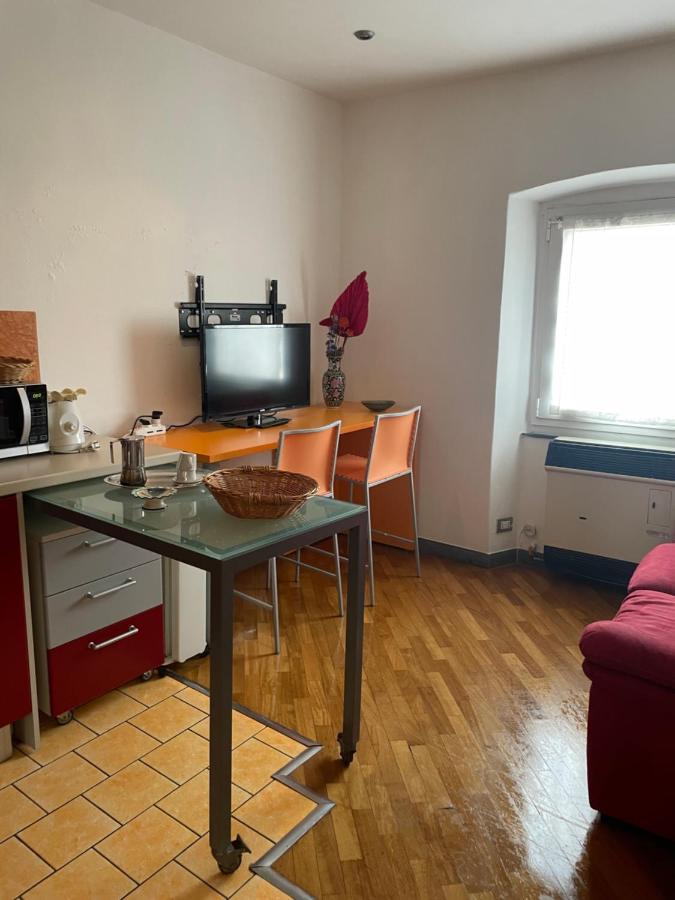 Little Nest Apartment La Spezia Bagian luar foto